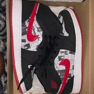 Jordan 1 mids